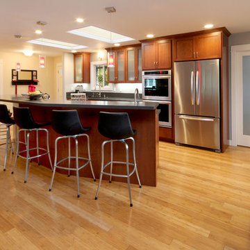 Room To Entertain - In Santa Cruz