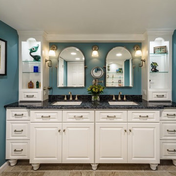 Woodbridge Traditional Master Bathroom