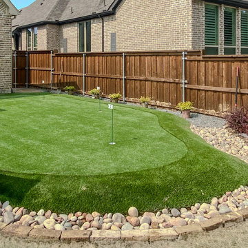 The Ultimate Golfer’s Retreat: Custom Putting Green & Entertainment Oasis
