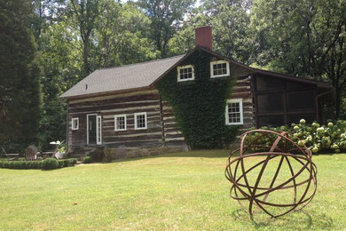 Inspiration for a timeless exterior home remodel in Columbus