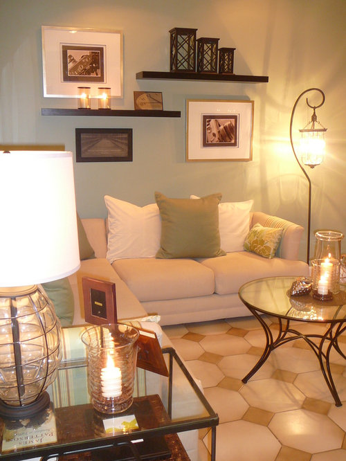 Wall Decorating With Pictures | Houzz