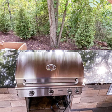 Incredible installation of outdoor grill in "Titanium" color