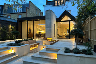 Home design - contemporary home design idea in London