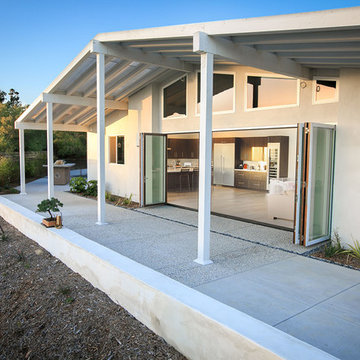 Open Space Patio - Mid-Century Open Floor Plan with View Deck