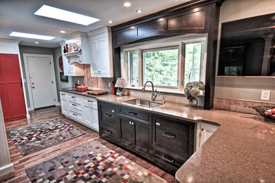 Kitchen - transitional kitchen idea in Cleveland