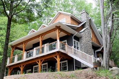 Craftsman two-story mixed siding exterior home idea in Toronto