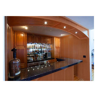 Oak Library & Office - Craftsman - Home Bar - Portland - by Green Home ...