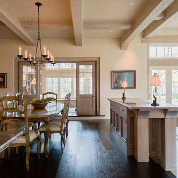 Traditional Dining Room