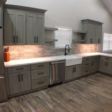 West Main Project - Heather Grey Shaker Cabinets, Marsala 8125 Quartz