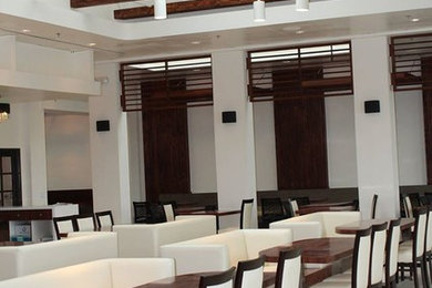 Example of a trendy kitchen design