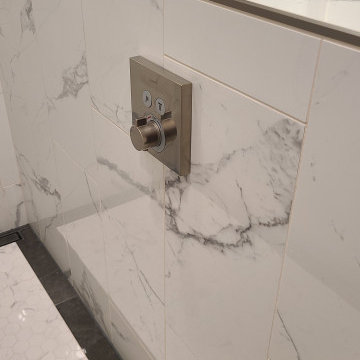 Contemporary Omaha Master Bathroom