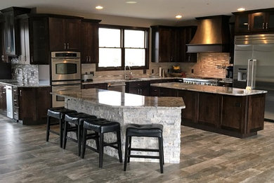 Example of a kitchen design in Cincinnati