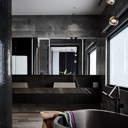 Reflection Bath & Majestic Basins - Bathtubs