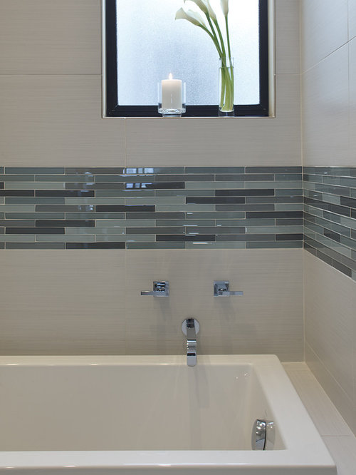 Best Tiled Bath Hob Design Ideas & Remodel Pictures Houzz