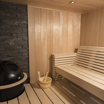 Custom design sauna with Pikutantu heater