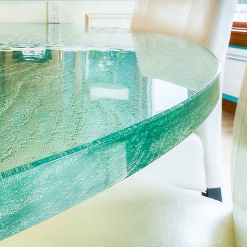 INVITING DINING AREA by ThinkGlass