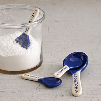 Contemporary Measuring Spoons by West Elm