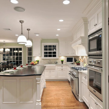 White Kitchens with Custom Islands & Open-Plan Living