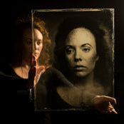 Elli Perry's photo