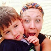 Danielle Wallace's photo