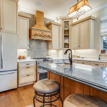 DeSoto Traditional Residence