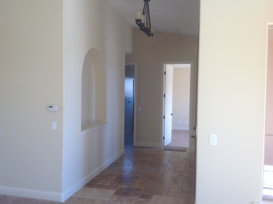 849 Via Seco, Nipomo, California - Niche at entry