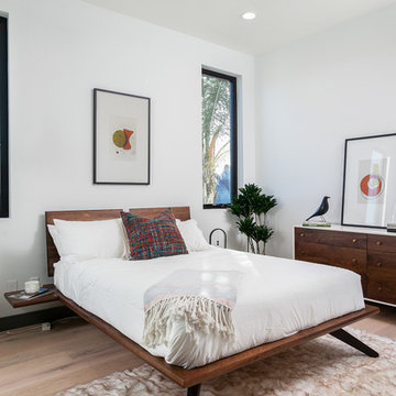 521 Bolsa Ave