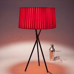 The Tripode G6 table lamp - Table Lamps