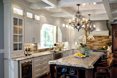 Inspiration for a timeless kitchen remodel in Columbus