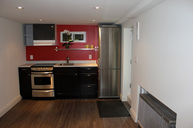 Example of a minimalist home design design in Toronto