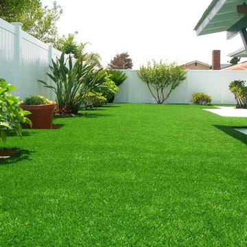 Backyard Landscapes with Artificial Grass