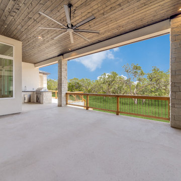 Modern: 3,694 ft², 4 BR/4.5 BA/1 ST