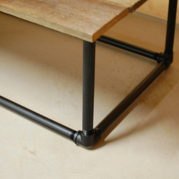 Reclaimed Barn Wood Coffee Table with Steel Industrial Pipe