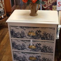 Antique Furniture - Accent Chests And Cabinets