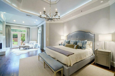 Bedroom - contemporary bedroom idea in Atlanta