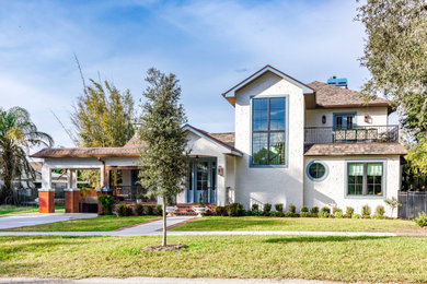 Exterior home idea in Tampa