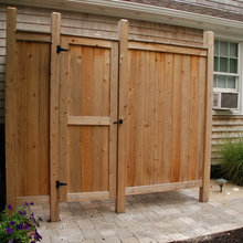 Poolhouse Barn Shower