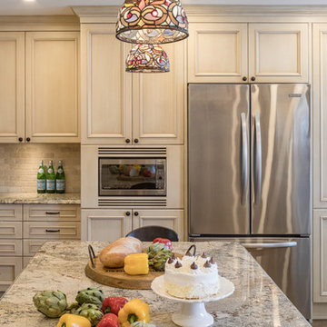 Traditional Downsview Kitchen