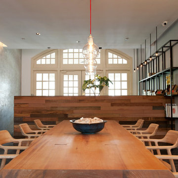 Sunny Hills, Singapore