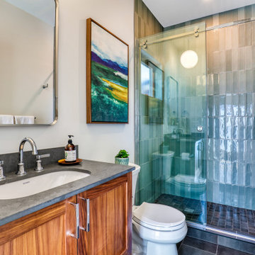 Backyard Cottage Studio in Queen Anne