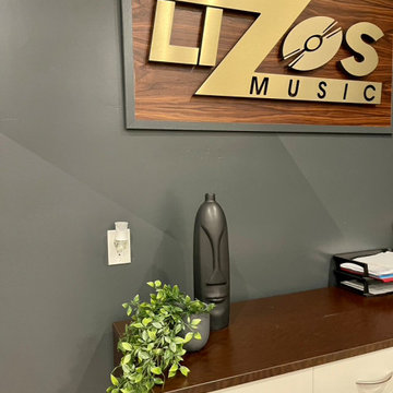 Commercial Miusic Production Studio