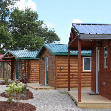 Tiny cabins with square corners or butt-n-pass corners