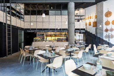 Restaurante Magasand Delicias / Arquitectura y diseño de interiores