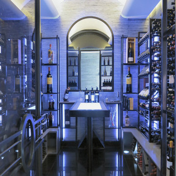 Residential Custom Wine Cellars (+ 1000 bottles)