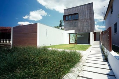 This is an example of a contemporary home design in Sydney.