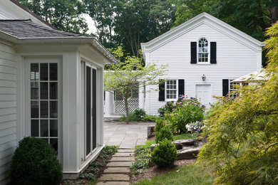 Elegant exterior home photo in New York