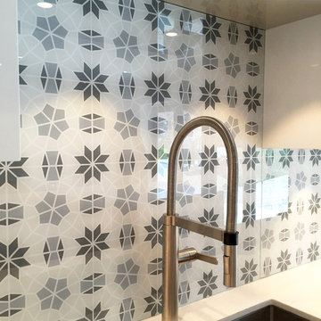 Back painted Glass Kitchen Backsplash
