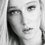 maria chapovalova's photo
