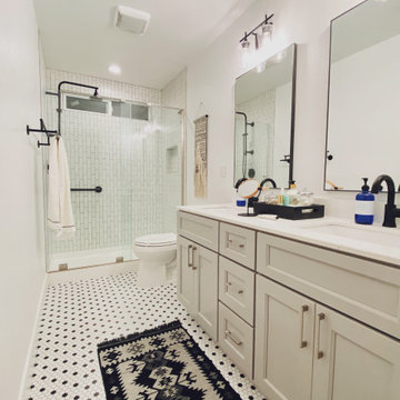 TRANSITIONAL EN SUITE