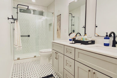 Inspiration for a mid-sized transitional bathroom remodel in San Francisco